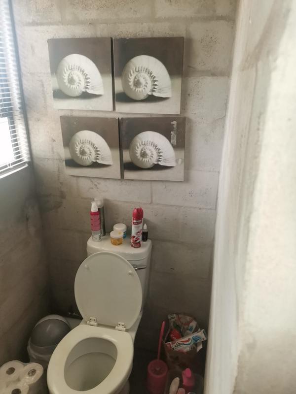 2 Bedroom Property for Sale in Albertinia Western Cape